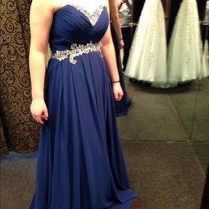 dark blue prom dress